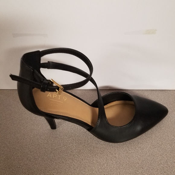 Like New Apt. 9 Black Strappy Heels, Size 5.5 - Picture 3 of 8